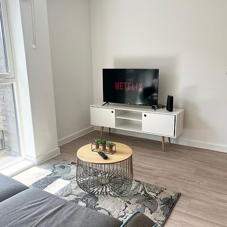 Lovely 2 Bedroom Apartment مانشستر المظهر الخارجي الصورة