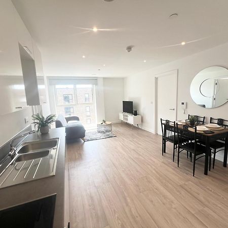 Lovely 2 Bedroom Apartment مانشستر المظهر الخارجي الصورة